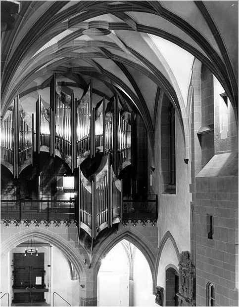 Orgelprospekt von der Empore aus gesehen